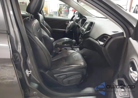 2019 Jeep Cherokee Altitude Fwd z USA, uszkodzony, nr VIN 1C4PJLLB3KD392980